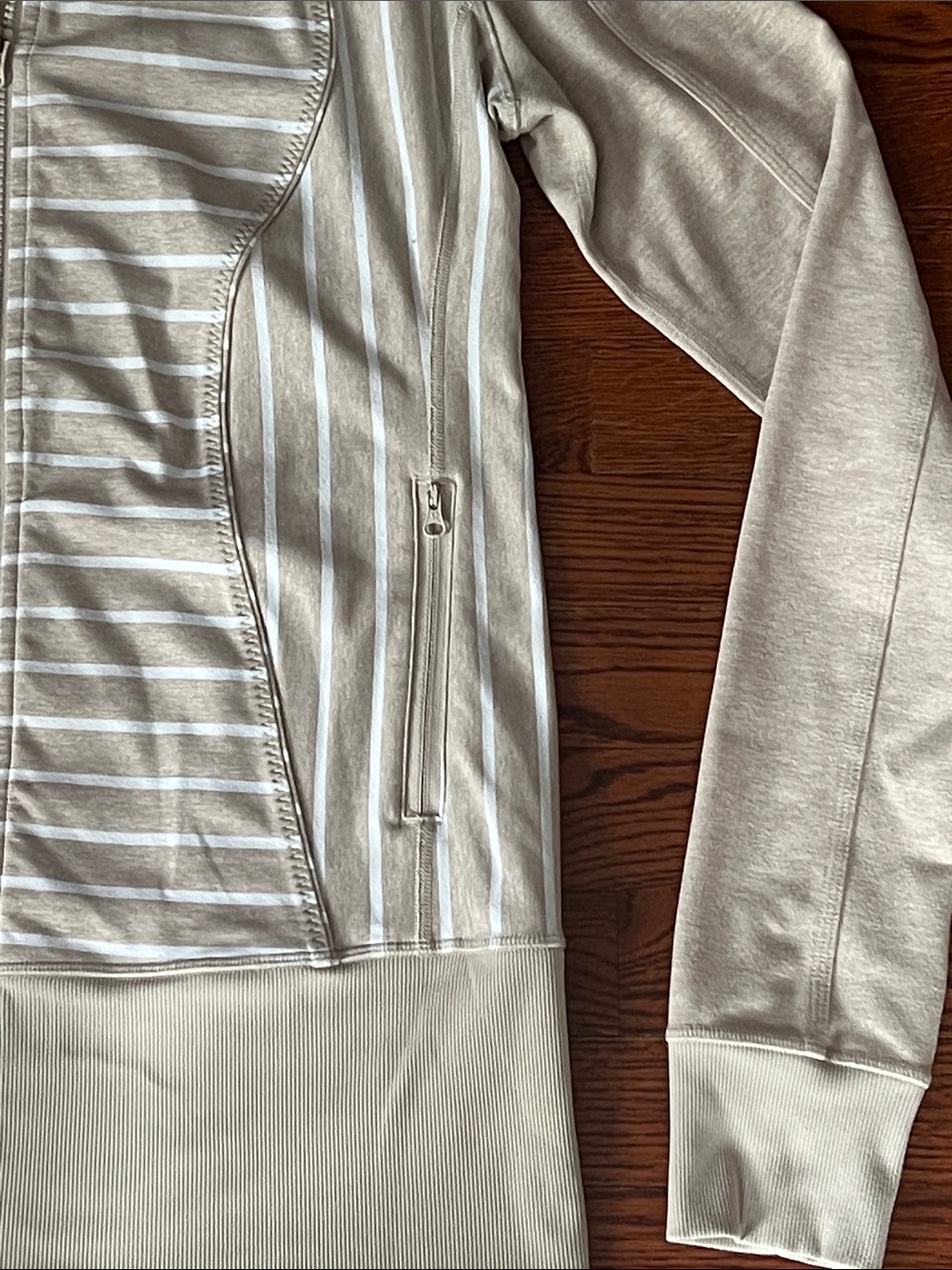 lululemon athletica Beige Striped Bomber Jacket size 10 - Picture 8 of 10